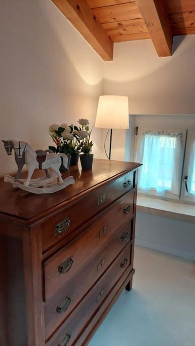 Sui Tetti Di Valeggio - Holiday Apartment Валеджо-суль-Минчо Экстерьер фото